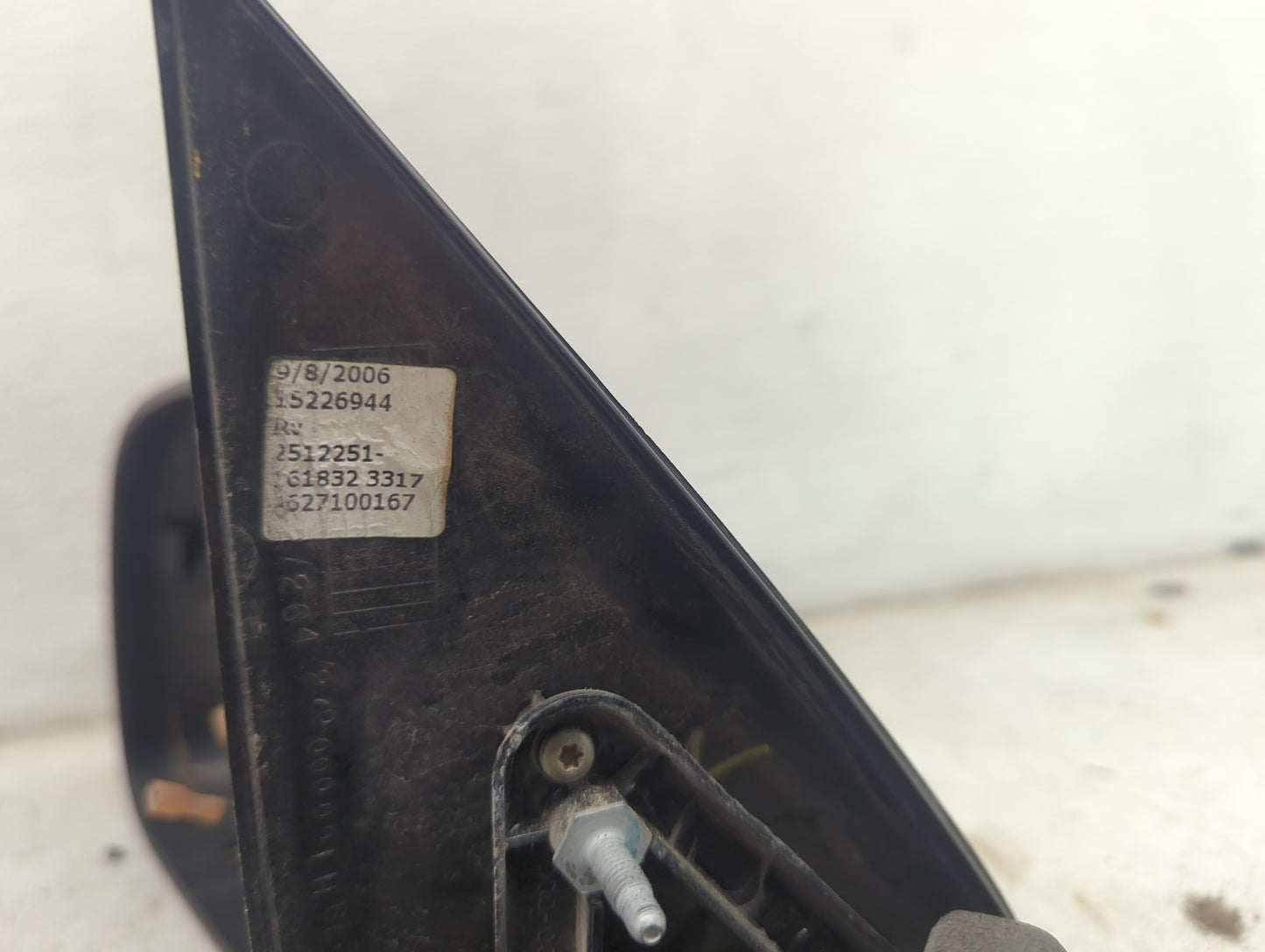 2003-2007 Chevrolet Silverado 1500 Driver Side View Mirror - Left Door Mirror OEM Used - Oemusedautoparts1.com