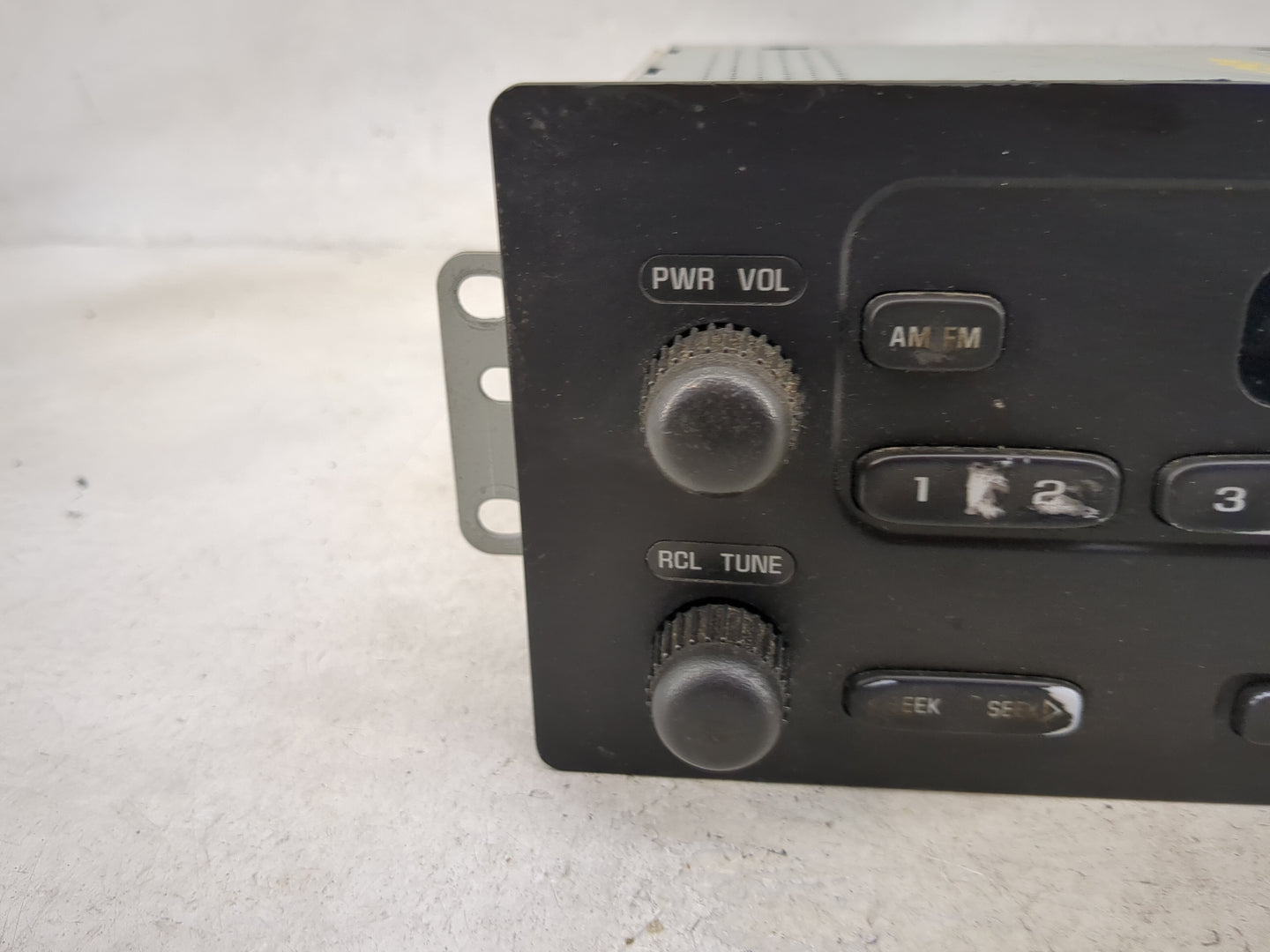 2003-2007 Chevrolet Silverado 1500 Radio AM FM Cd Player Receiver Replacement P/N:12244369 15131157 Fits OEM Used Auto Parts