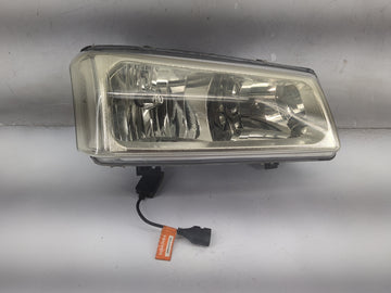 2005 Silverado 1500 Passenger Right Oem Head Light Headlight Lamp - Oemusedautoparts1.com