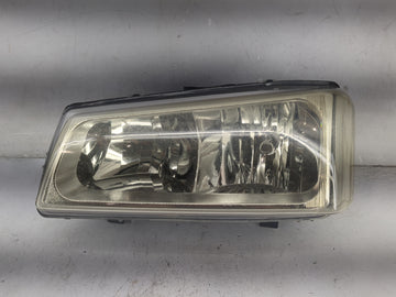2005 Chevrolet Silverado 1500 Driver Left Oem Head Light Headlight Lamp 1518413 - Oemusedautoparts1.com