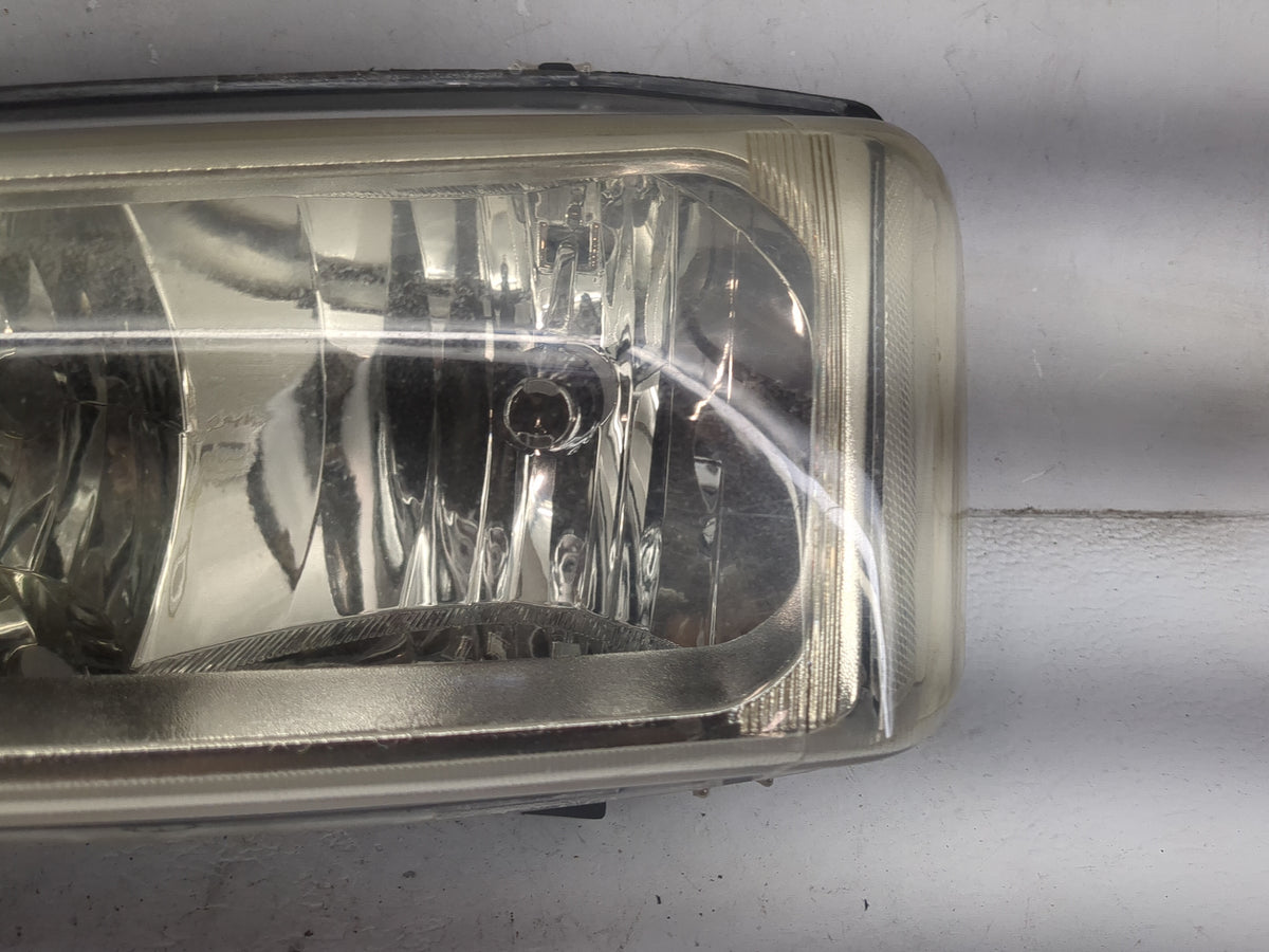 2005 Chevrolet Silverado 1500 Driver Left Oem Head Light Headlight Lamp 1518413 - Oemusedautoparts1.com