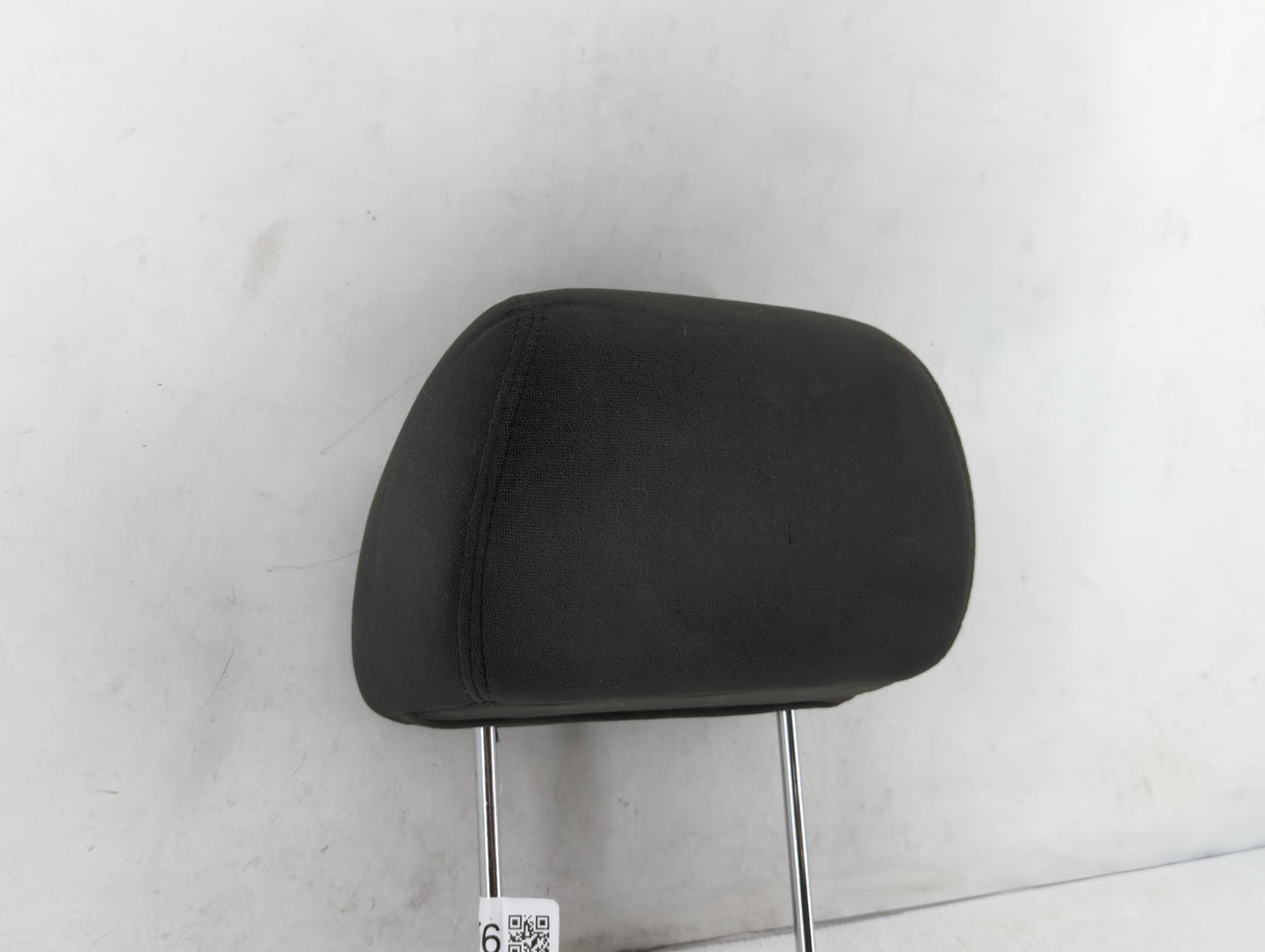 2003-2007 Chevrolet Silverado 1500 Headrest Head Rest Rear Center Seat Fits Fits 2003 2004 2005 2006 2007 OEM Used Auto Part