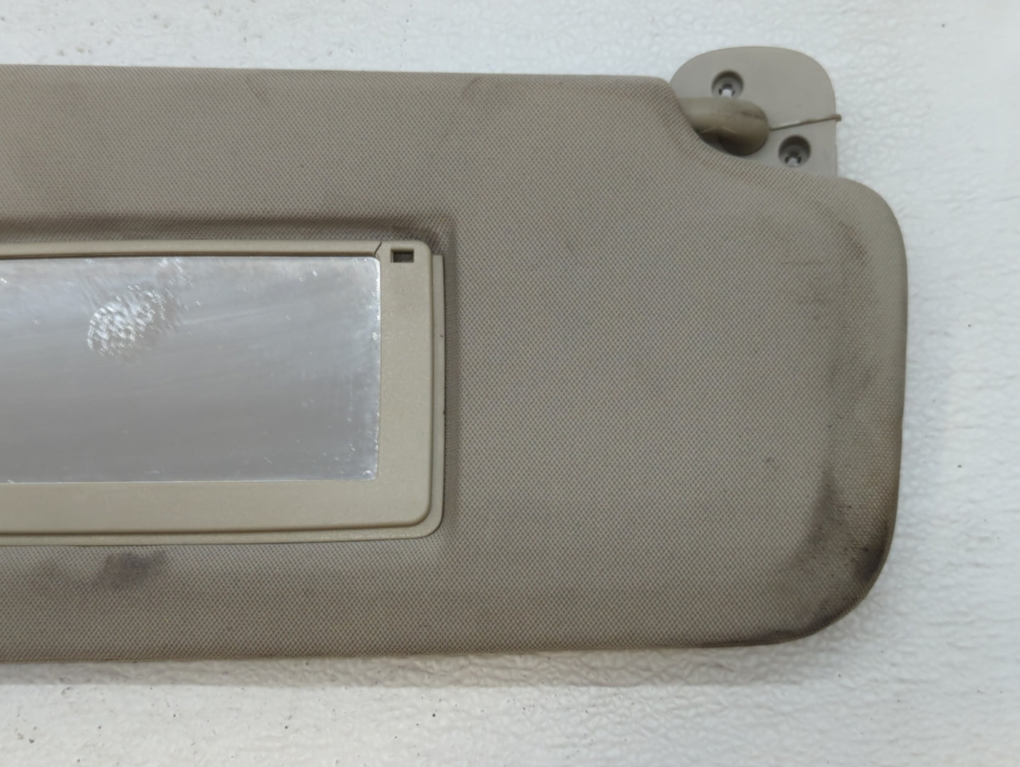 2007-2013 Chevrolet Silverado 1500 Sun Visor Shade Replacement Passenger Right Mirror Fits OEM Used Auto Parts - Oemusedauto