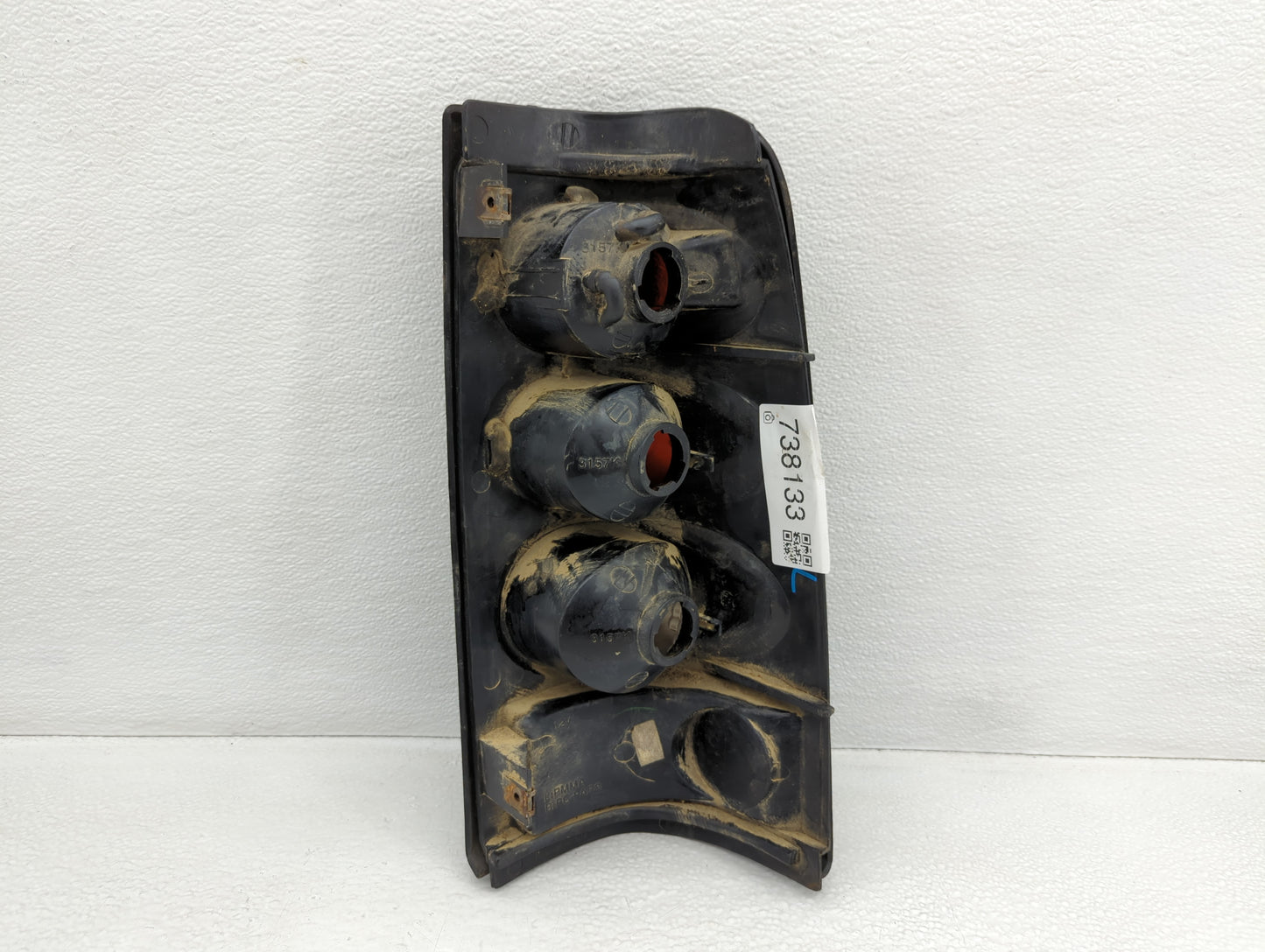 2004-2007 Chevrolet Silverado 1500 Tail Light Assembly Driver Left OEM P/N:KS-GM250 16530965 Fits Fits 2004 2005 2006 2007 O