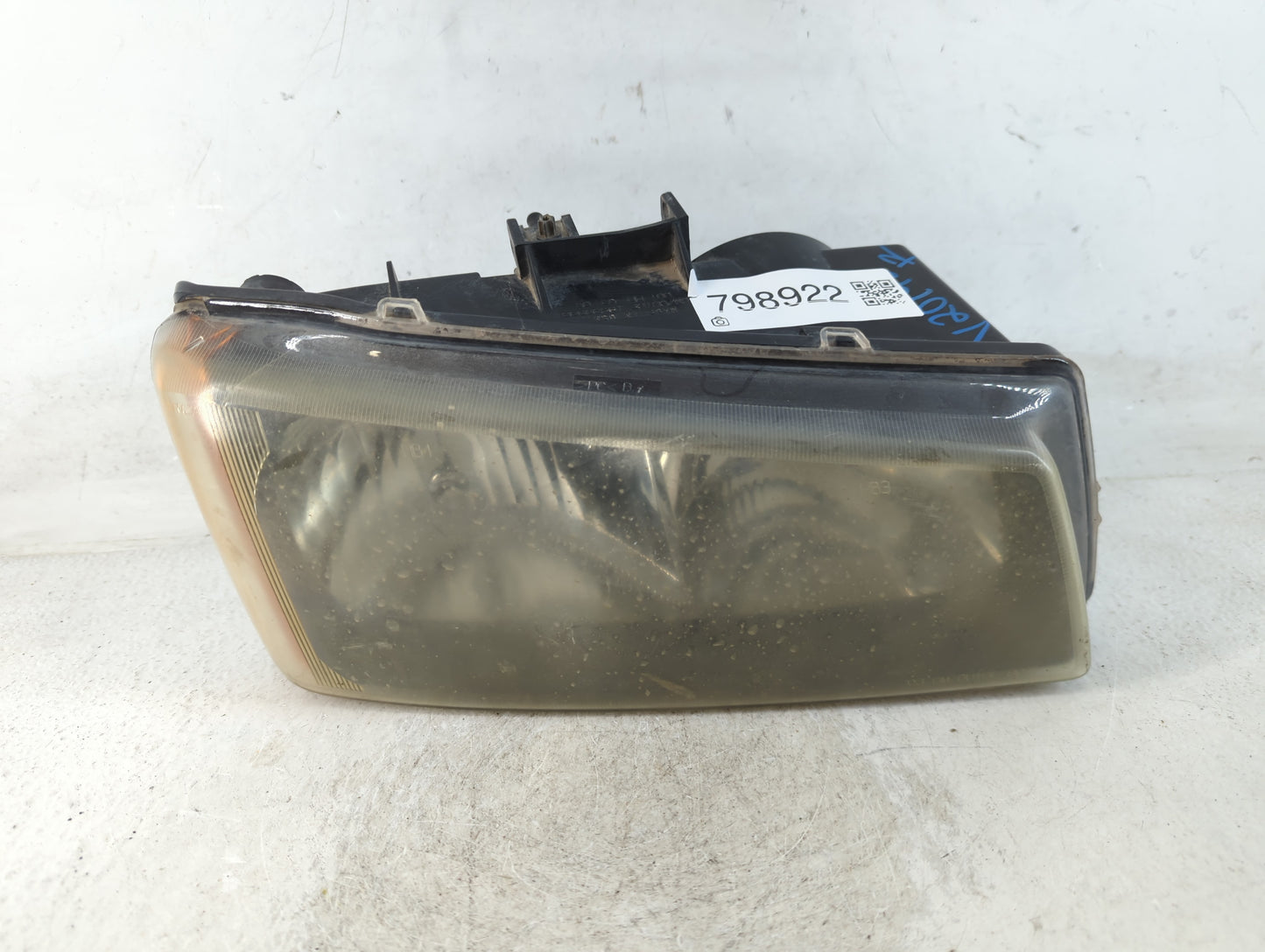 2005 Silverado 1500 Passenger Right Oem Head Light Headlight Lamp - Oemusedautoparts1.com