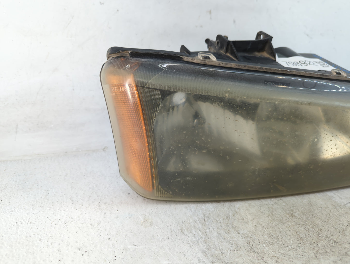 2005 Silverado 1500 Passenger Right Oem Head Light Headlight Lamp - Oemusedautoparts1.com