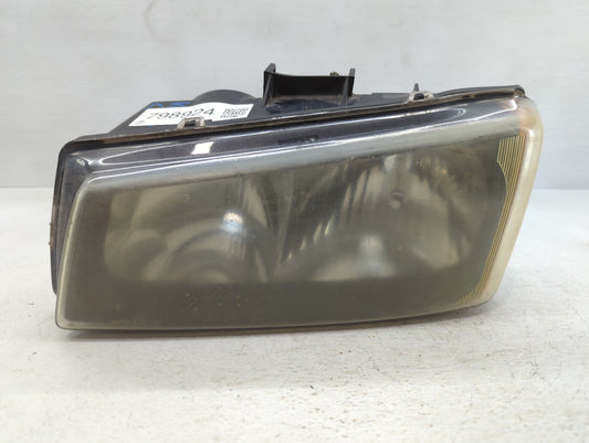 2005 Chevrolet Silverado 1500 Driver Left Oem Head Light Headlight Lamp - Oemusedautoparts1.com
