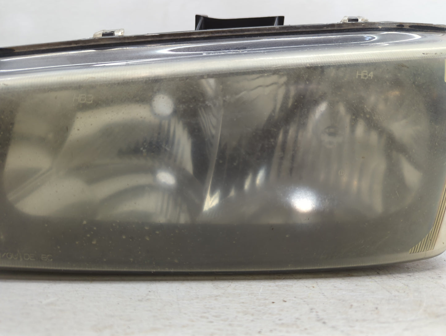2005 Chevrolet Silverado 1500 Driver Left Oem Head Light Headlight Lamp - Oemusedautoparts1.com