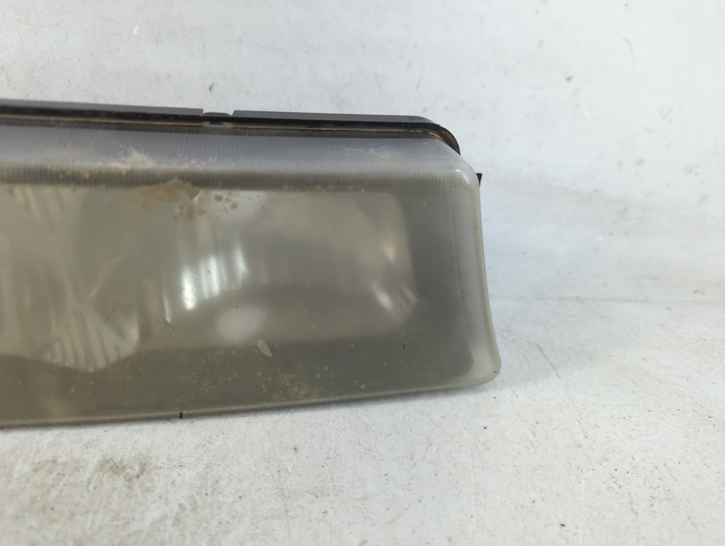 2005 Chevrolet Silverado 1500 Driver Left Oem Head Light Headlight Lamp - Oemusedautoparts1.com