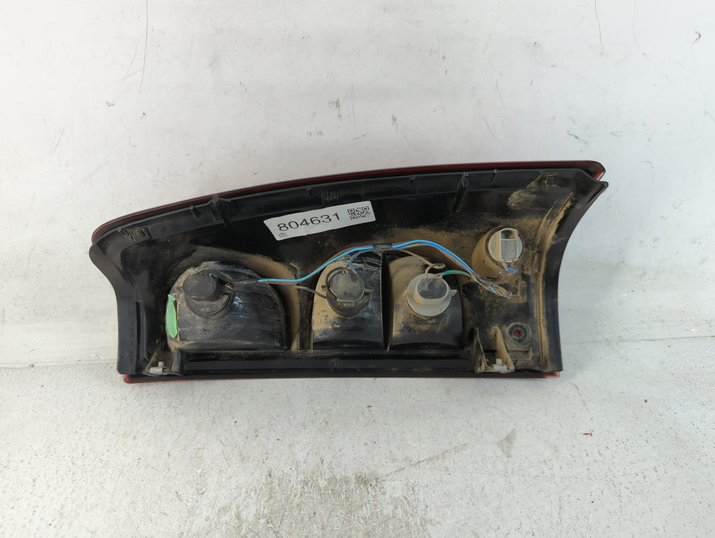 2004-2007 Chevrolet Silverado 1500 Tail Light Assembly Driver Left OEM P/N:15224157 Fits Fits 2004 2005 2006 2007 OEM Used A