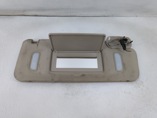 2007-2013 Chevrolet Silverado 1500 Sun Visor Shade Replacement Passenger Right Mirror Fits OEM Used Auto Parts - Oemusedauto