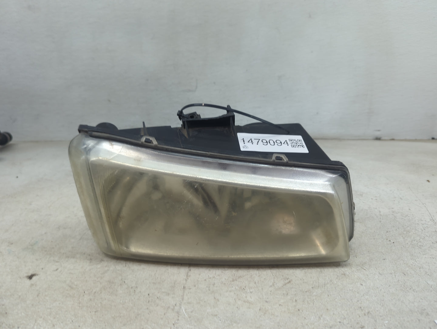 Silverado 1500 Classic Passenger Right Oem Head Light Headlight Lamp - Oemusedautoparts1.com