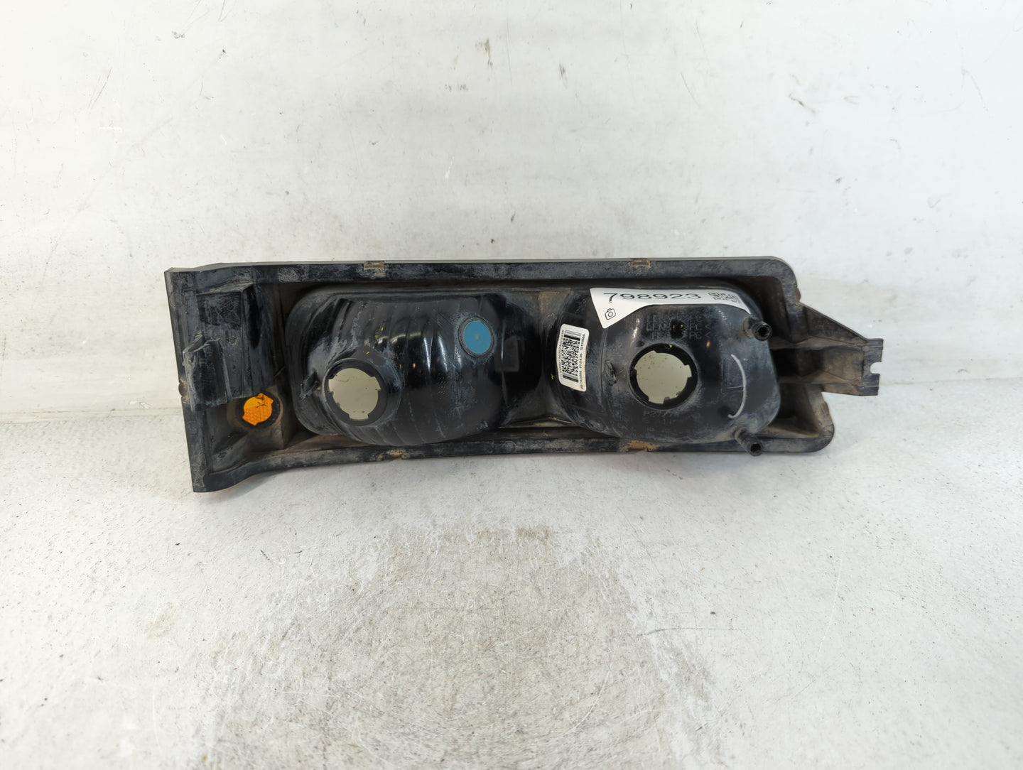 Silverado 1500 Classic Driver Left Oem Head Light Headlight Lamp - Oemusedautoparts1.com