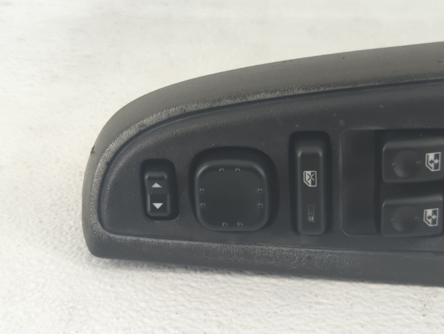 2003-2007 Chevrolet Silverado 2500 Master Power Window Switch Replacement Driver Side Left Fits Fits 2003 2004 2005 2006 200