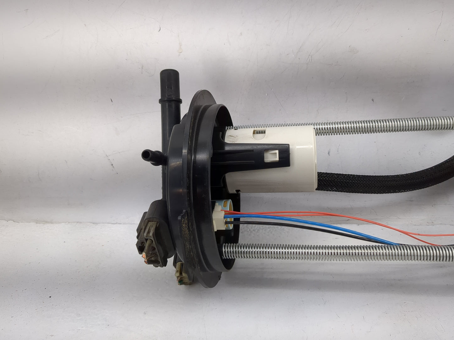 2007 Chevrolet Silverado 2500 Electrical Gas Fuel Pump Assembly - Oemusedautoparts1.com