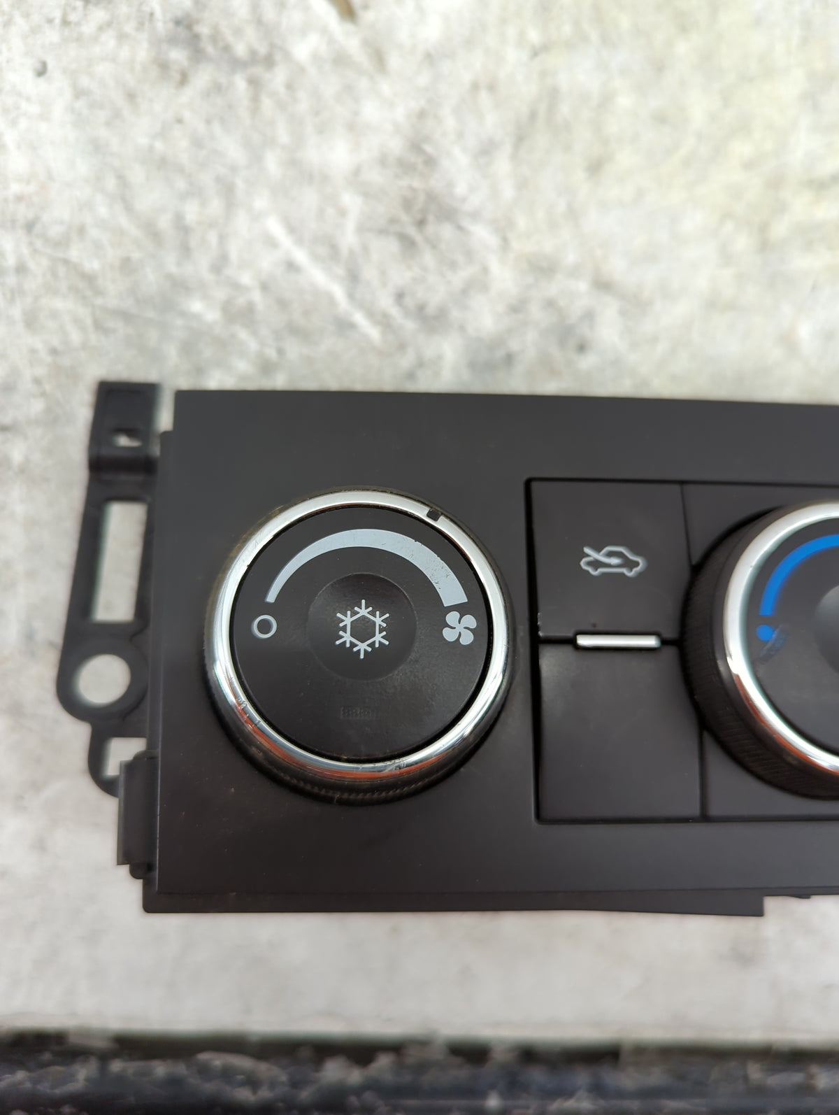 2007-2009 Chevrolet Silverado 2500 Climate Control Module Temperature AC/Heater Replacement P/N:15238552 Fits Fits 2007 2008
