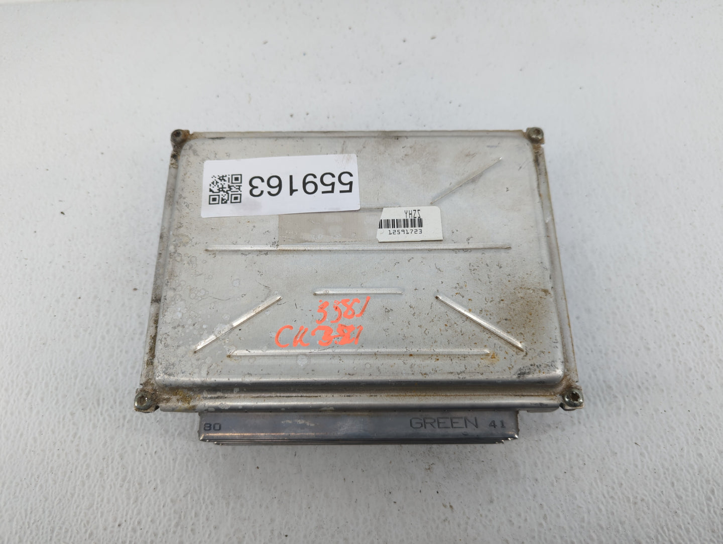 2003-2004 Chevrolet Silverado 2500 PCM Engine Control Computer ECU ECM PCU OEM P/N:12591723 Fits Fits 2003 2004 2005 2006 20