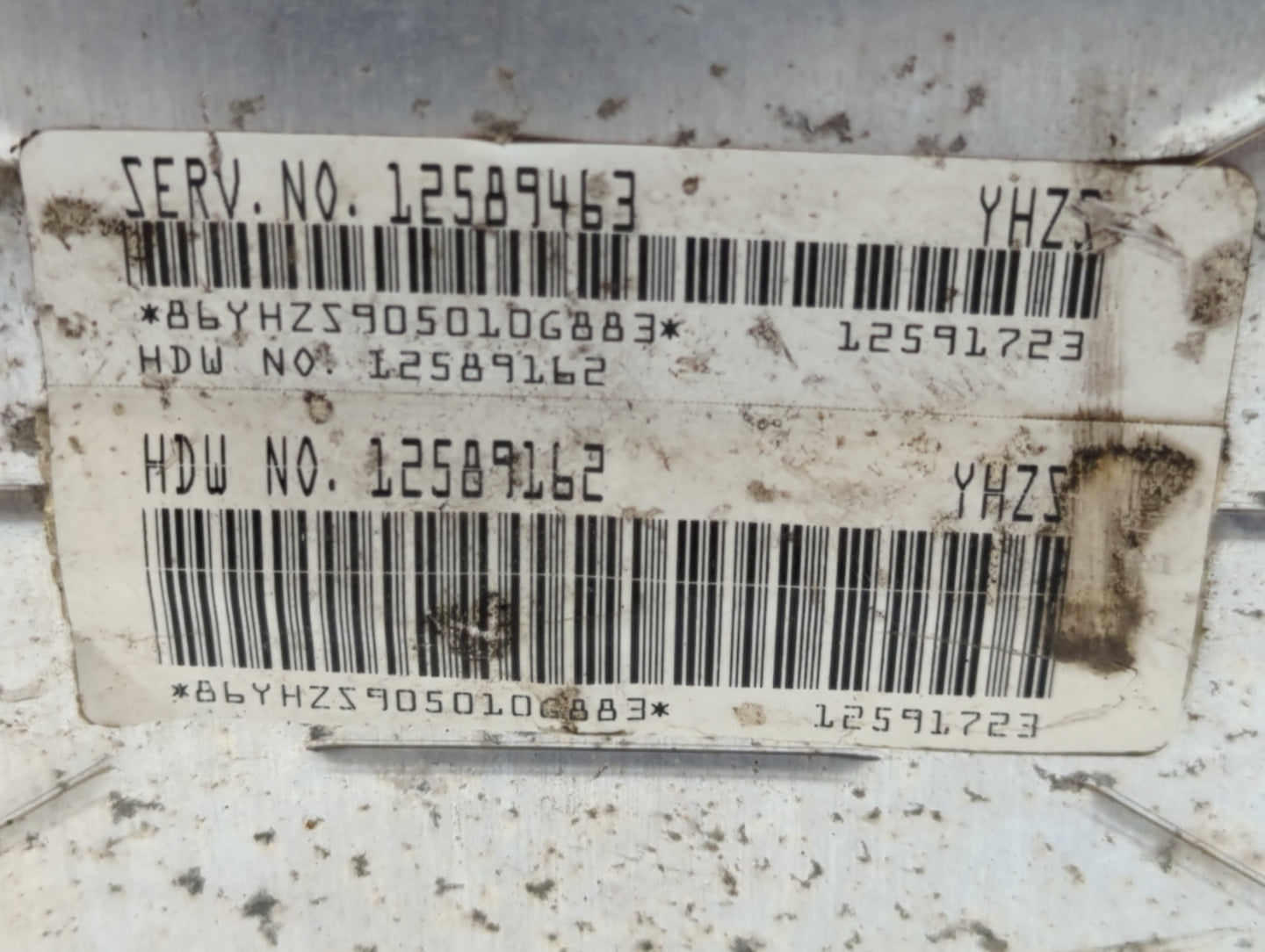 2003-2004 Chevrolet Silverado 2500 PCM Engine Control Computer ECU ECM PCU OEM P/N:12591723 12589463 Fits OEM Used Auto Part
