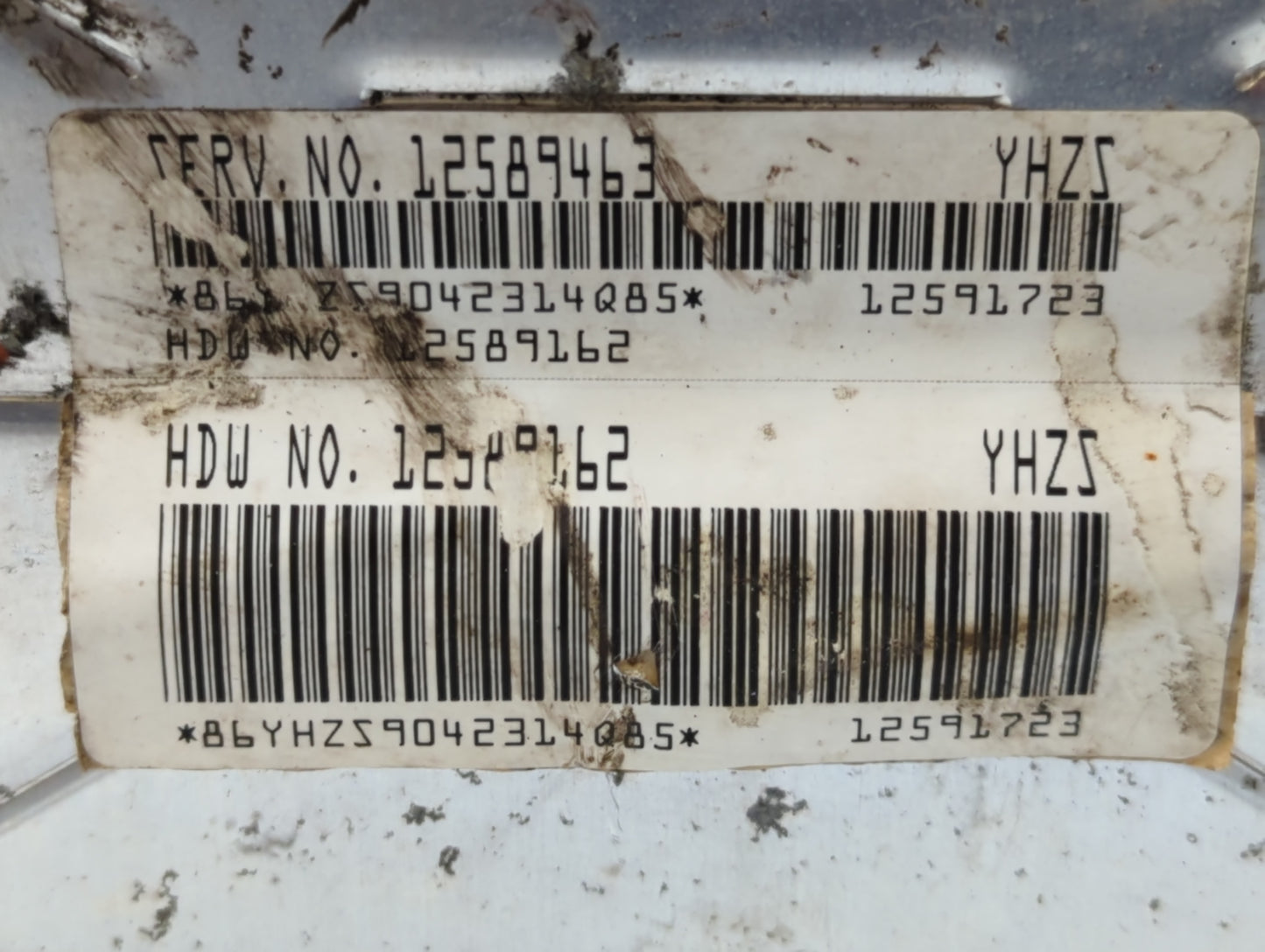 2003-2004 Chevrolet Silverado 2500 PCM Engine Control Computer ECU ECM PCU OEM P/N:12591723 12589463 Fits OEM Used Auto Part