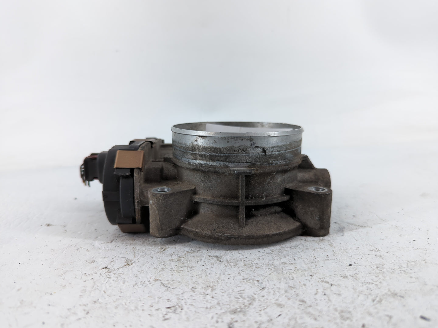 2003-2004 Chevrolet Silverado 2500 Throttle Body P/N:RME07-3A 0760 Fits Fits 2003 2004 2005 2006 2007 OEM Used Auto Parts - 