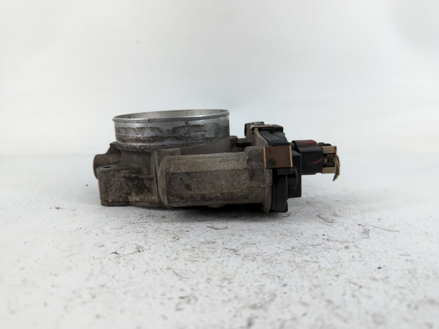 2003-2004 Chevrolet Silverado 2500 Throttle Body P/N:RME07-3A 0760 Fits Fits 2003 2004 2005 2006 2007 OEM Used Auto Parts - 