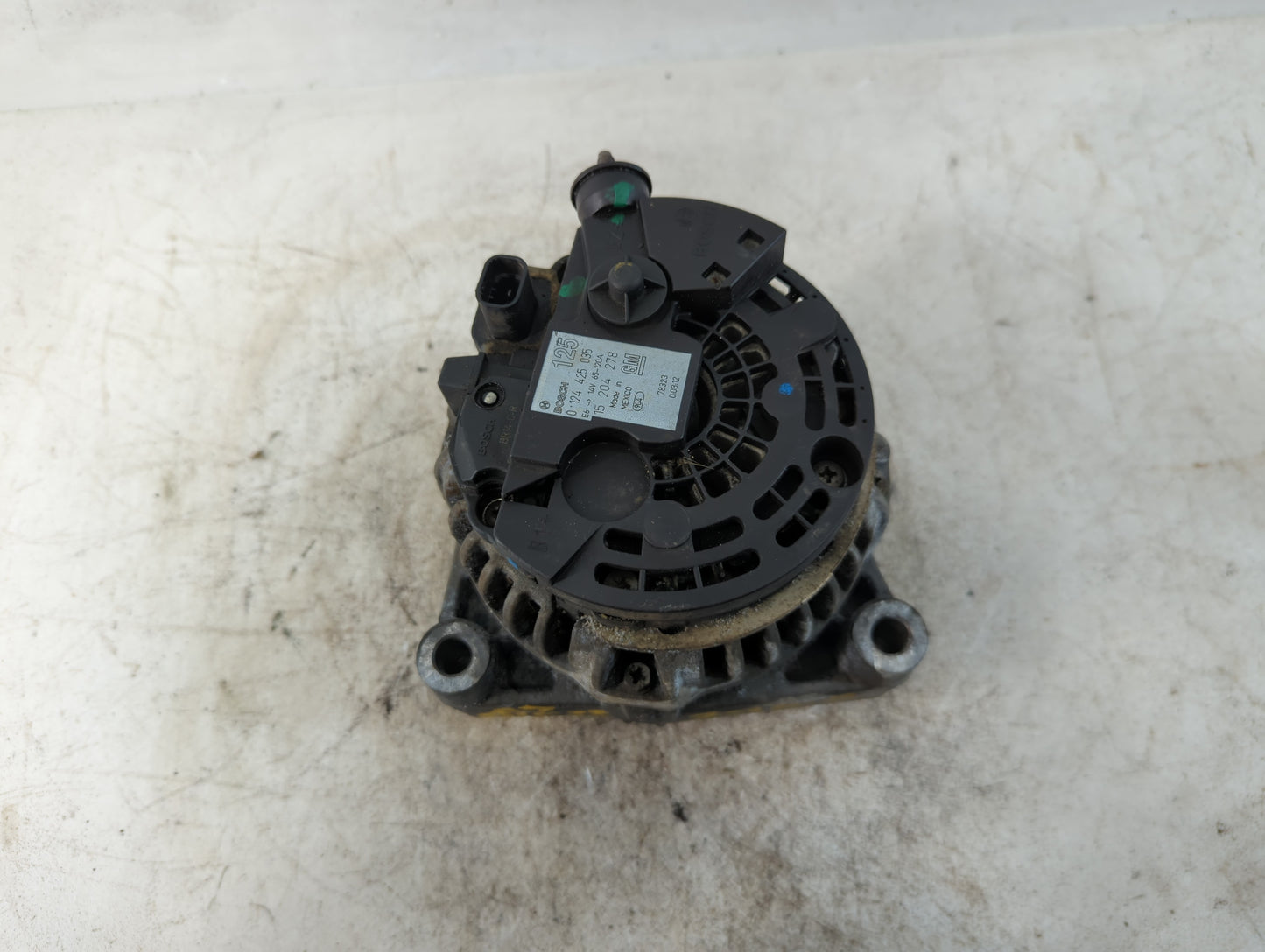2007-2014 Chevrolet Silverado 2500 Alternator Replacement Generator Charging Assembly Engine OEM P/N:0 124 425 035 Fits OEM 