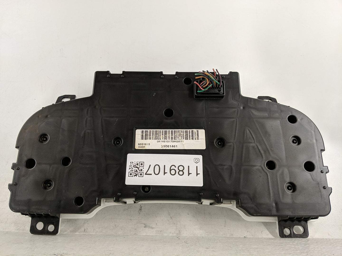 2007 Chevrolet Silverado 2500 Hd Instrument Cluster Speedometer Gauges Fits Fits 2008 2009 2010 2011 2012 2013 OEM Used Auto