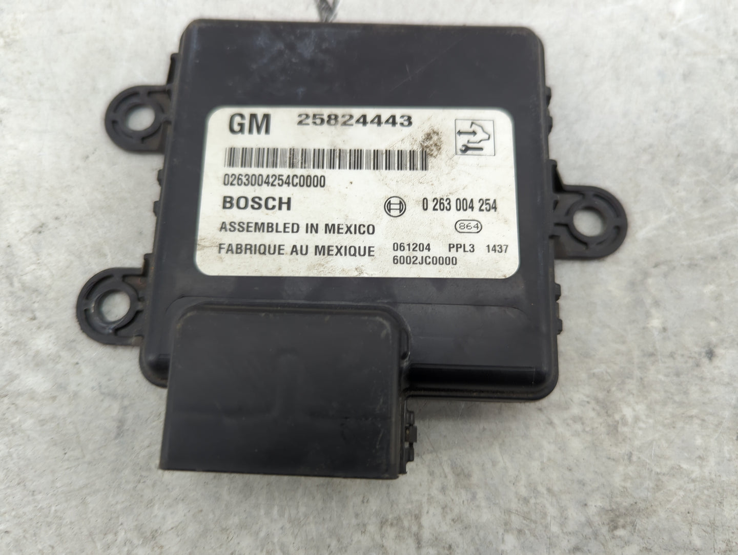 Chevrolet Suburban Driver Assist Control Module - Oemusedautoparts1.com