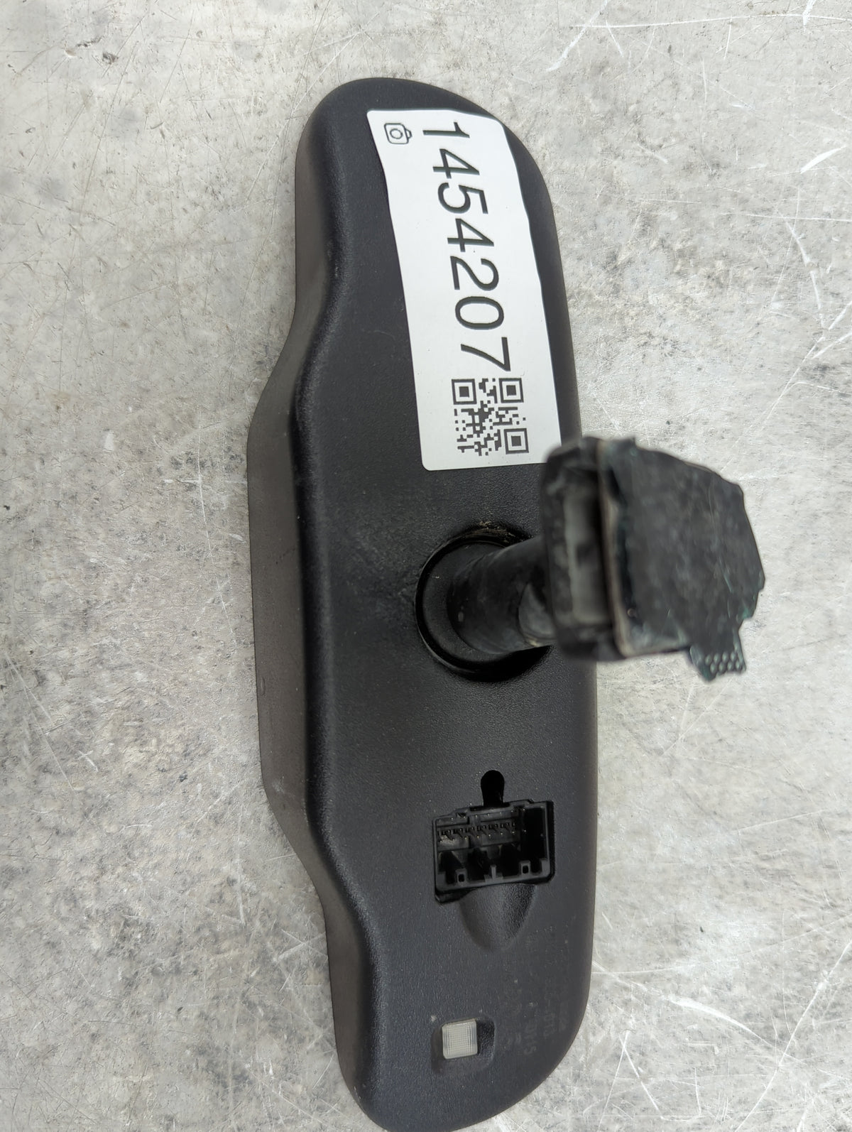 Chevrolet Suburban Interior Rear View Mirror Oem Black - Oemusedautoparts1.com
