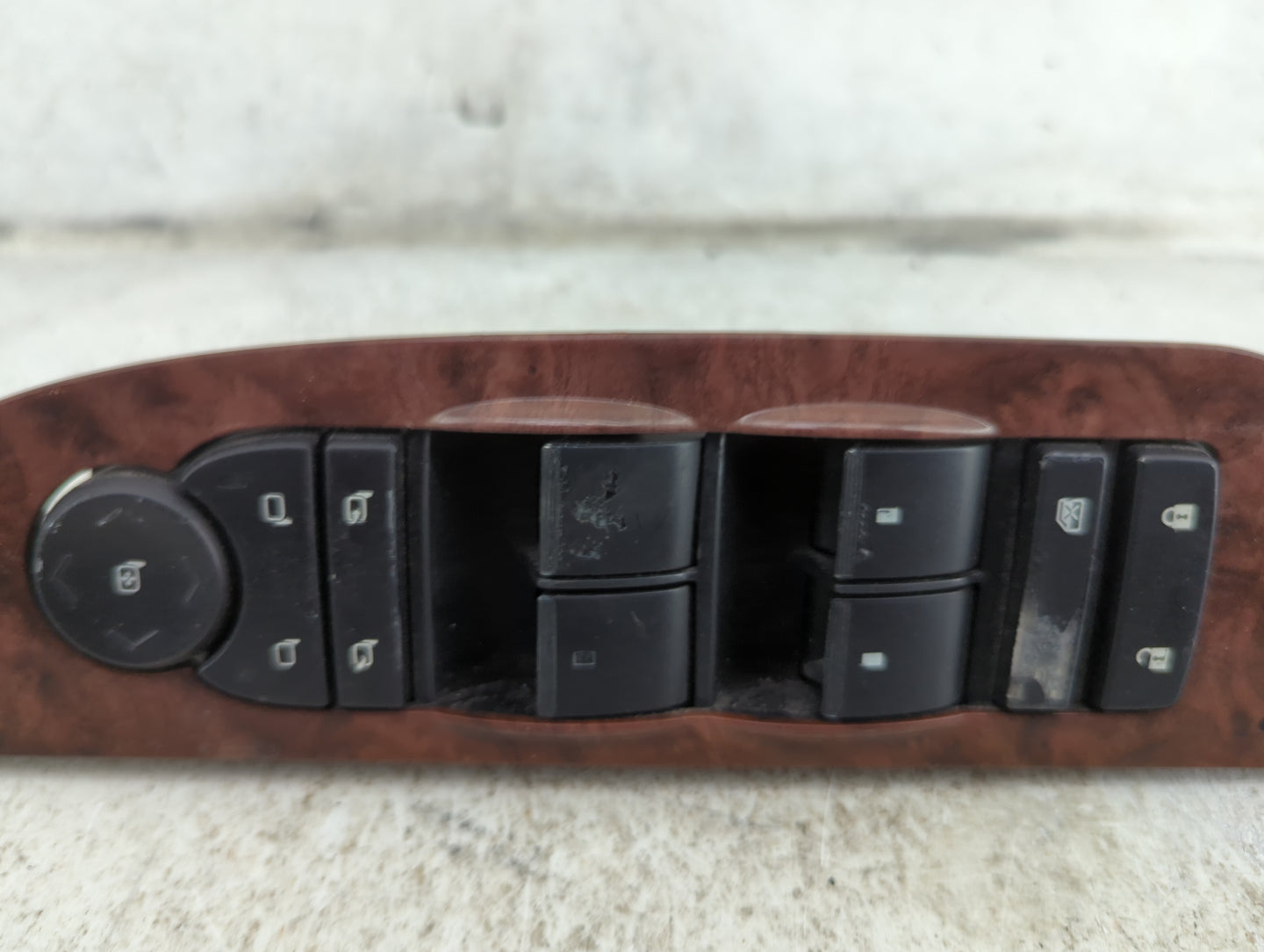 2007 Chevrolet Suburban Master Power Window Switch Replacement Driver Side Left P/N:15906881 F 00H J00 316, BP688144710703PL