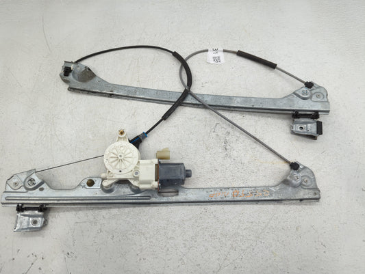 Chevrolet Suburban Window Regulator Passenger Front - Oemusedautoparts1.com