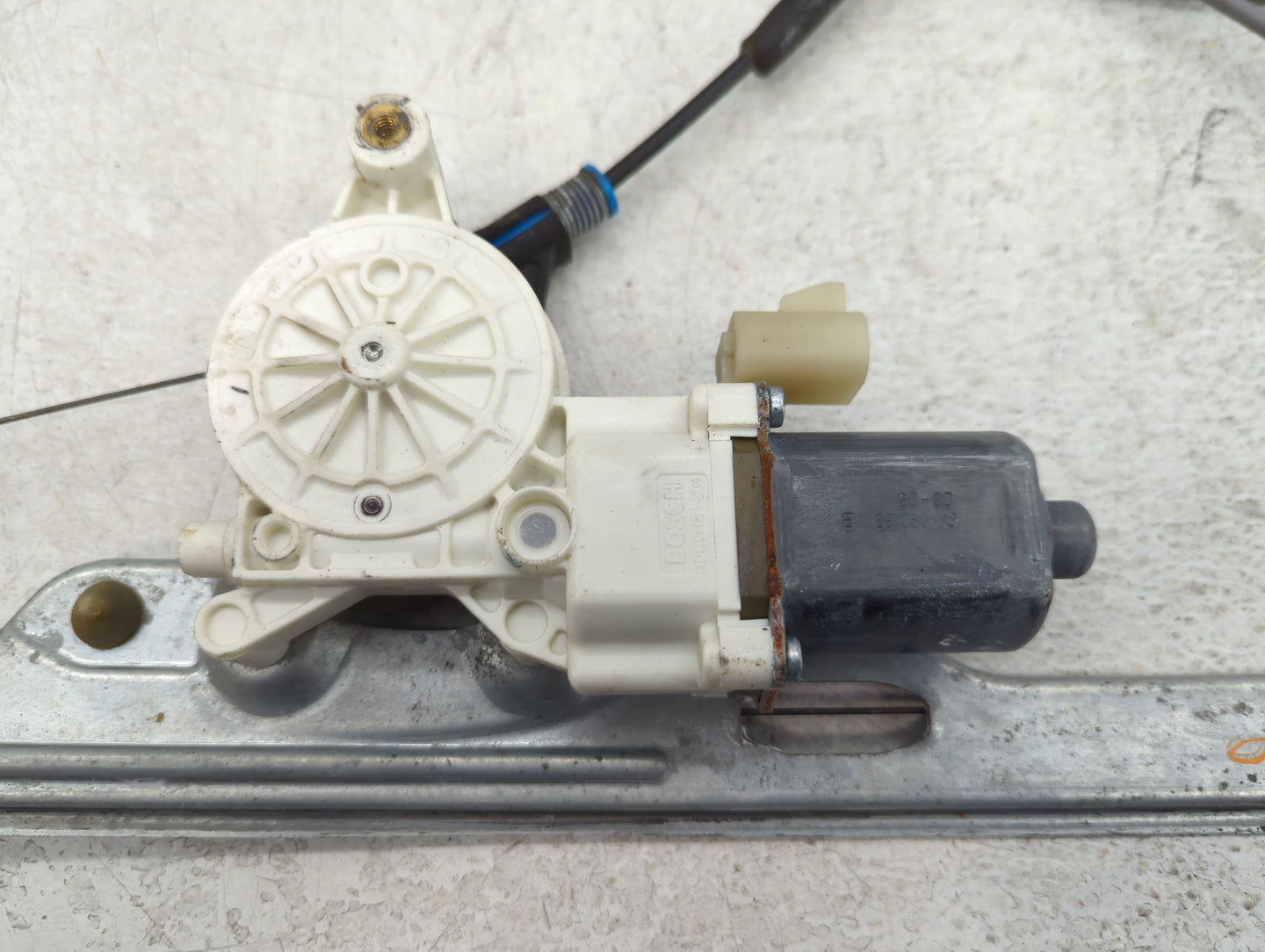 Chevrolet Suburban Used Window Regulator Passenger Front - Oemusedautoparts1.com