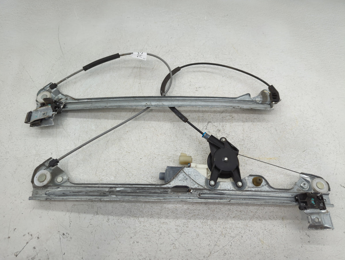 Chevrolet Suburban Used Window Regulator Passenger Front - Oemusedautoparts1.com