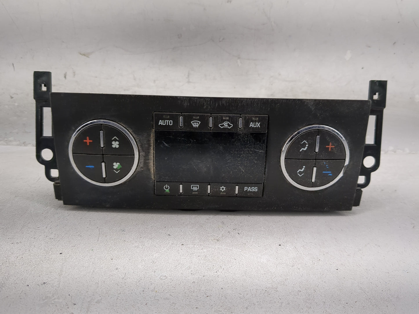 2007-2011 Chevrolet Suburban 1500 Climate Control Module Temperature AC/Heater Replacement P/N:25869946 Fits OEM Used Auto P