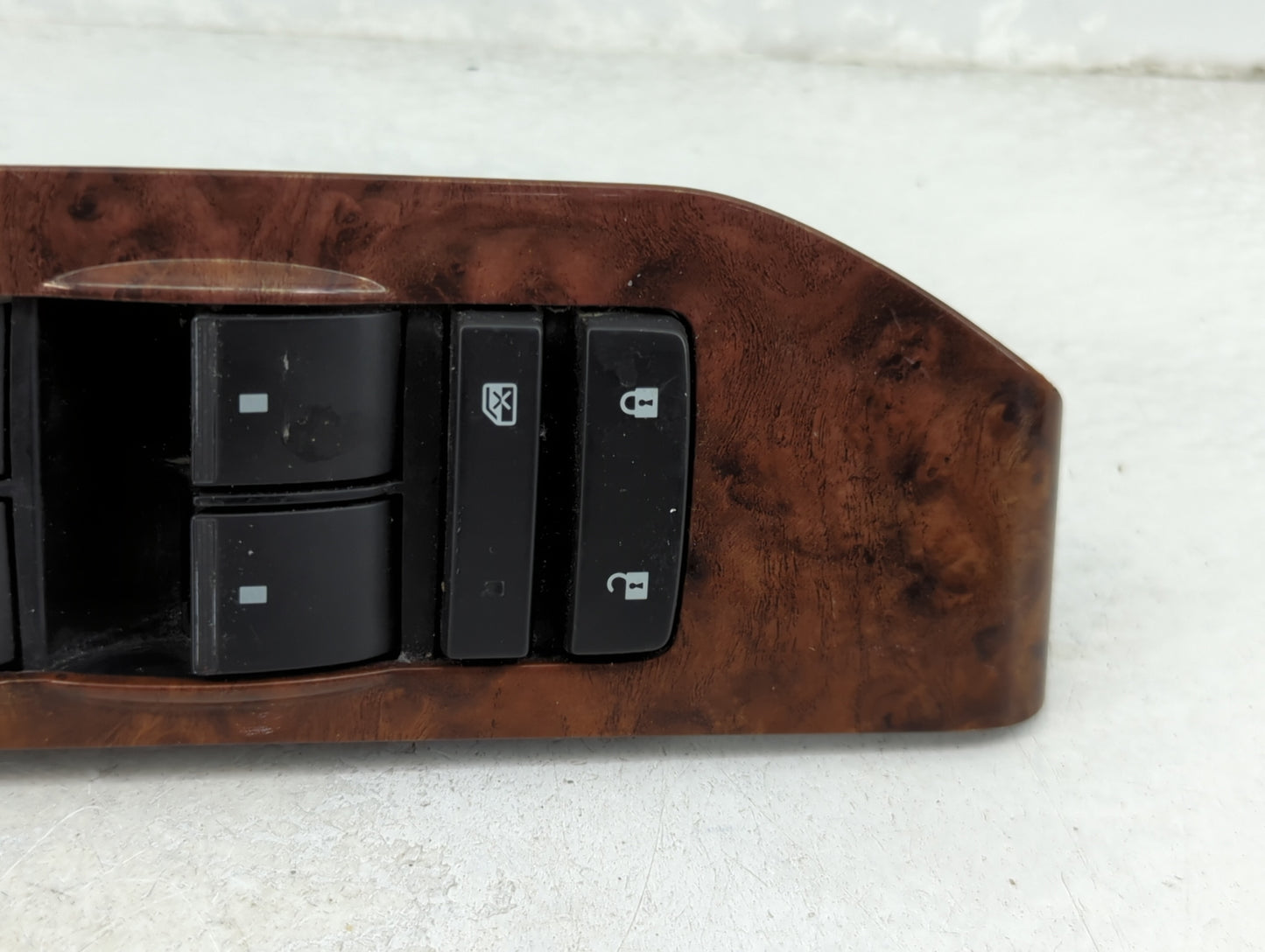 2007 Chevrolet Suburban 1500 Master Power Window Switch Replacement Driver Side Left P/N:15093440 Fits OEM Used Auto Parts -