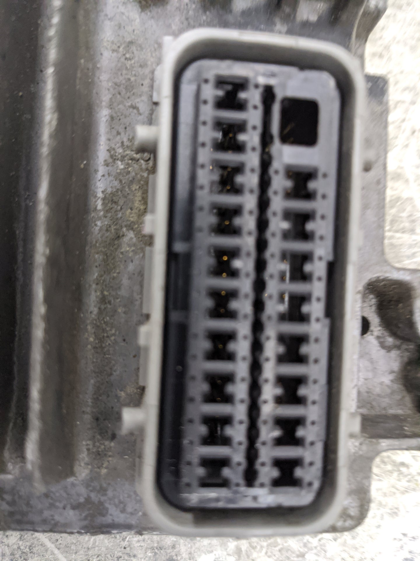 2007 Chevrolet Suburban 1500 PCM Engine Control Computer ECU ECM PCU OEM P/N:12614085 12597121 Fits Fits 2006 2008 OEM Used 