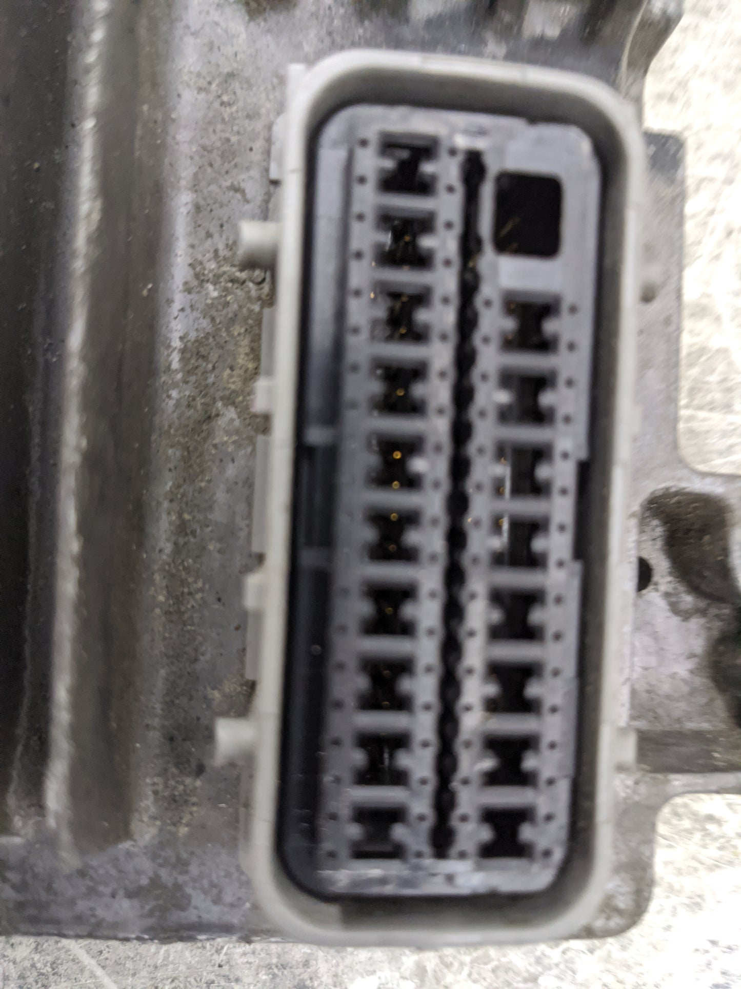 2007 Chevrolet Suburban 1500 PCM Engine Control Computer ECU ECM PCU OEM P/N:12614085 12597121 Fits Fits 2006 2008 OEM Used 