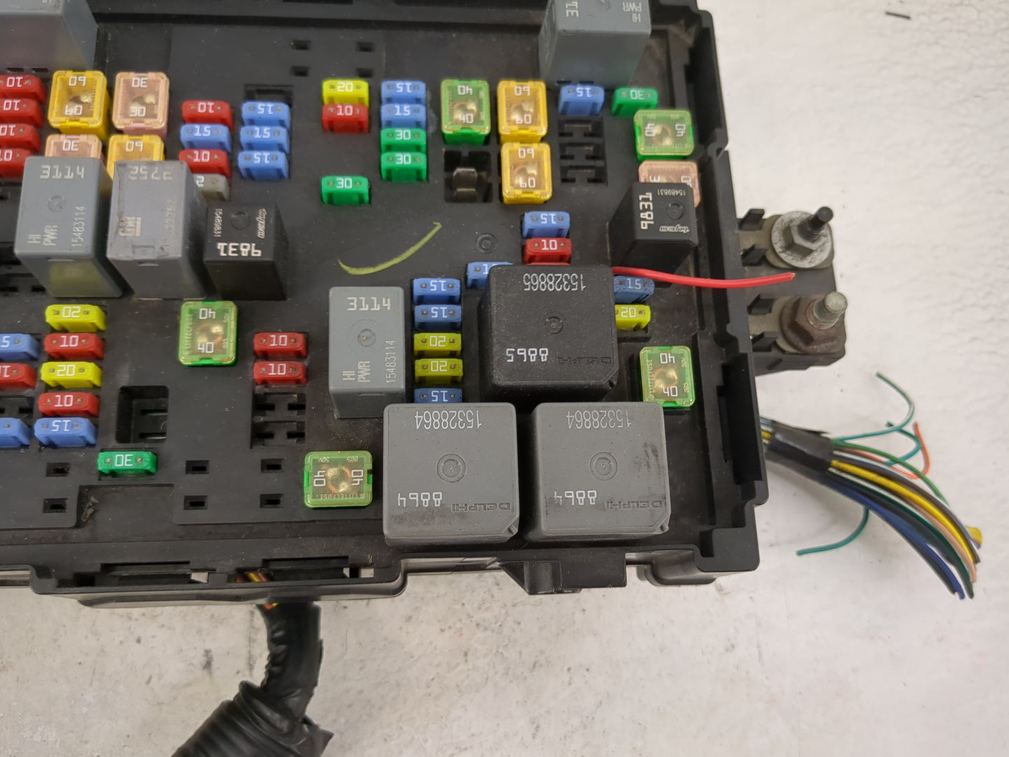 2007-2009 Chevrolet Suburban 1500 Fusebox Fuse Box Panel Relay Module P/N:15092625_02 15483114, 15488631 Fits Fits 2007 2008
