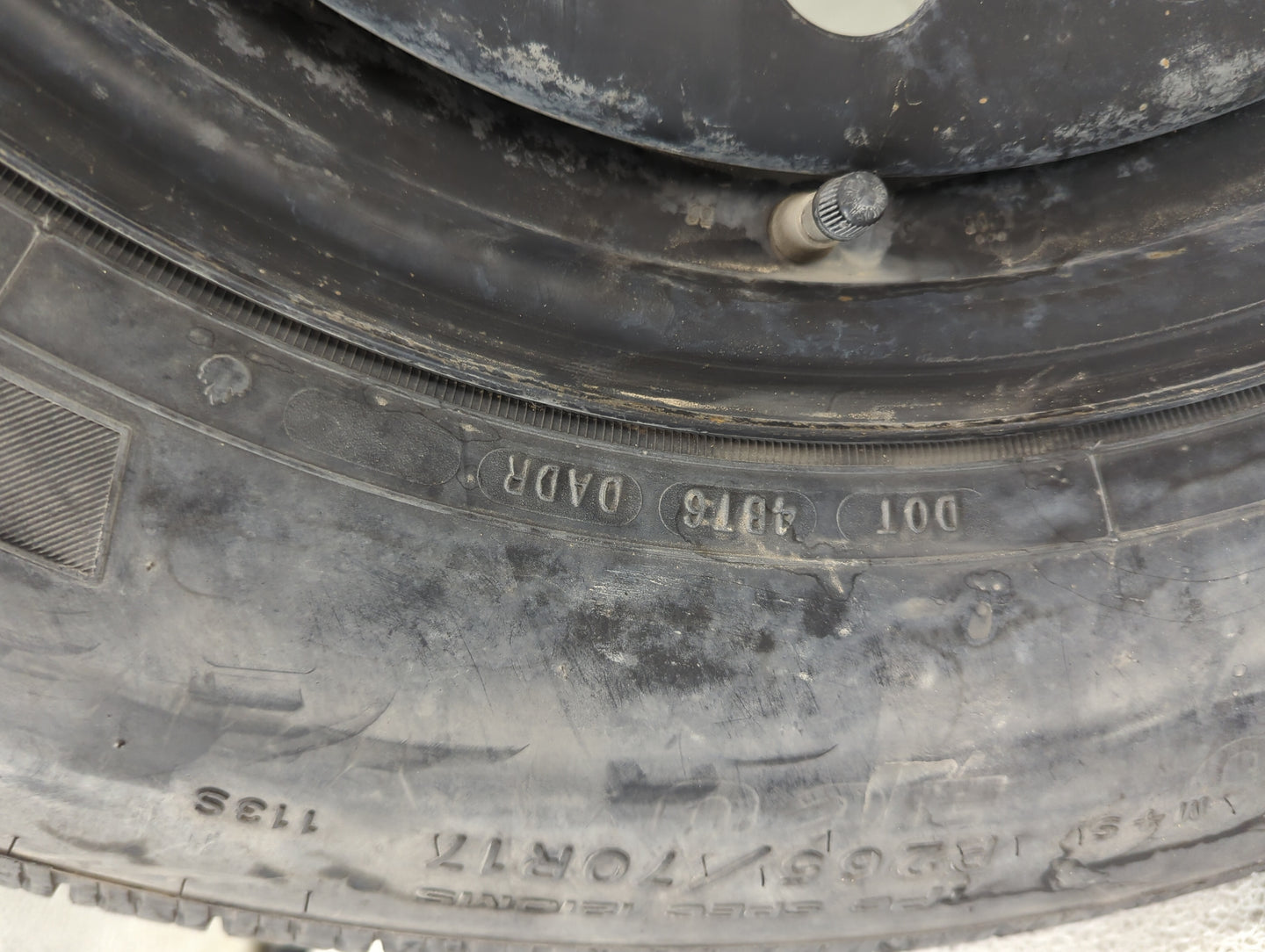 2007 Chevrolet Suburban 1500 Spare Donut Tire Wheel Rim Oem - Oemusedautoparts1.com