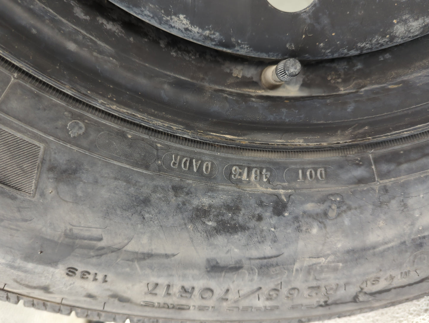 2007 Chevrolet Suburban 1500 Spare Donut Tire Wheel Rim Oem - Oemusedautoparts1.com