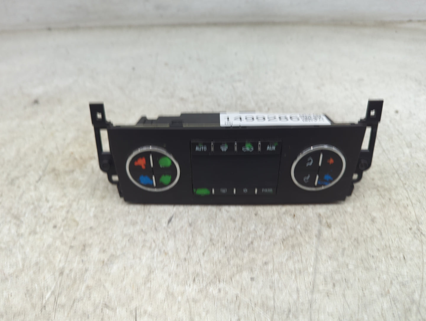 2007-2011 Chevrolet Suburban 1500 Climate Control Module Temperature AC/Heater Replacement P/N:15932418 382418R062900540 Fit