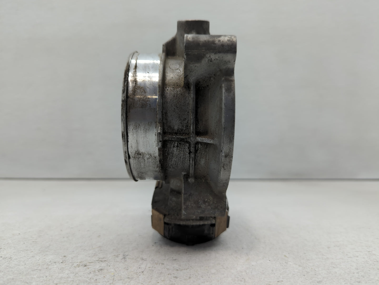 2007-2008 Chevrolet Suburban 1500 Throttle Body P/N:RME87-3A Fits Fits 2006 2007 2008 2009 OEM Used Auto Parts - Oemusedauto