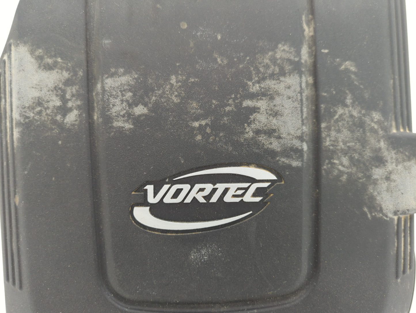 2007 Chevrolet Suburban 1500 Engine Cover - Oemusedautoparts1.com