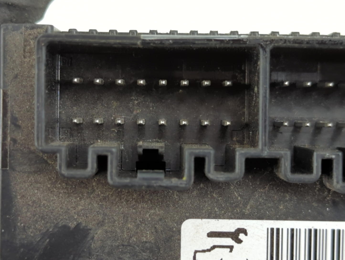 2007 Chevrolet Suburban 1500 Chassis Control Module Ccm Bcm Body Control - Oemusedautoparts1.com