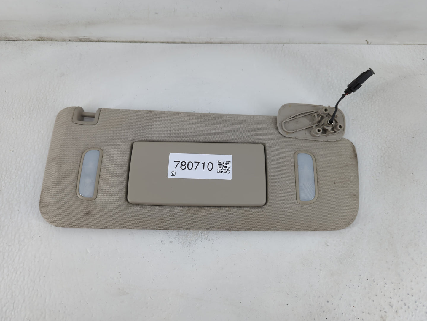 2007-2014 Chevrolet Suburban 1500 Sun Visor Shade Replacement Passenger Right Mirror Fits OEM Used Auto Parts - Oemusedautop