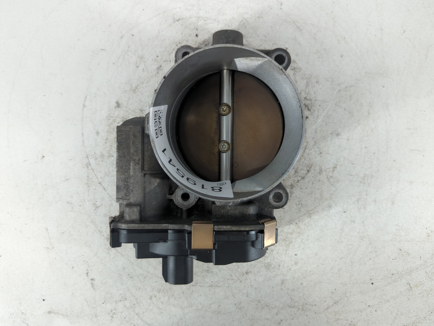 2007-2008 Chevrolet Suburban 1500 Throttle Body P/N:6206 03202A Fits Fits 2006 2007 2008 2009 OEM Used Auto Parts - Oemuseda