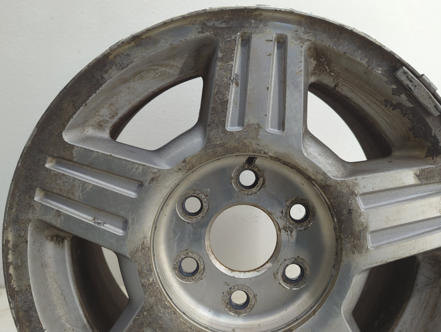 2007-2008 Chevrolet Tahoe Oem Wheel Rim 1095630 - Oemusedautoparts1.com
