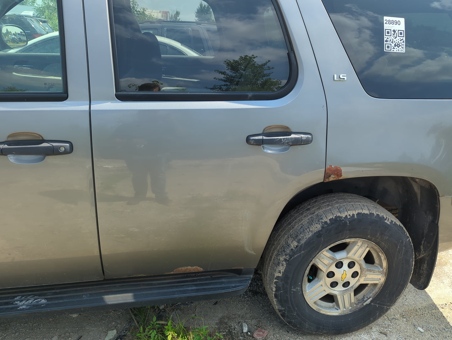 2007-2014 Chevrolet Tahoe Driver Rear Door Oem - Oemusedautoparts1.com