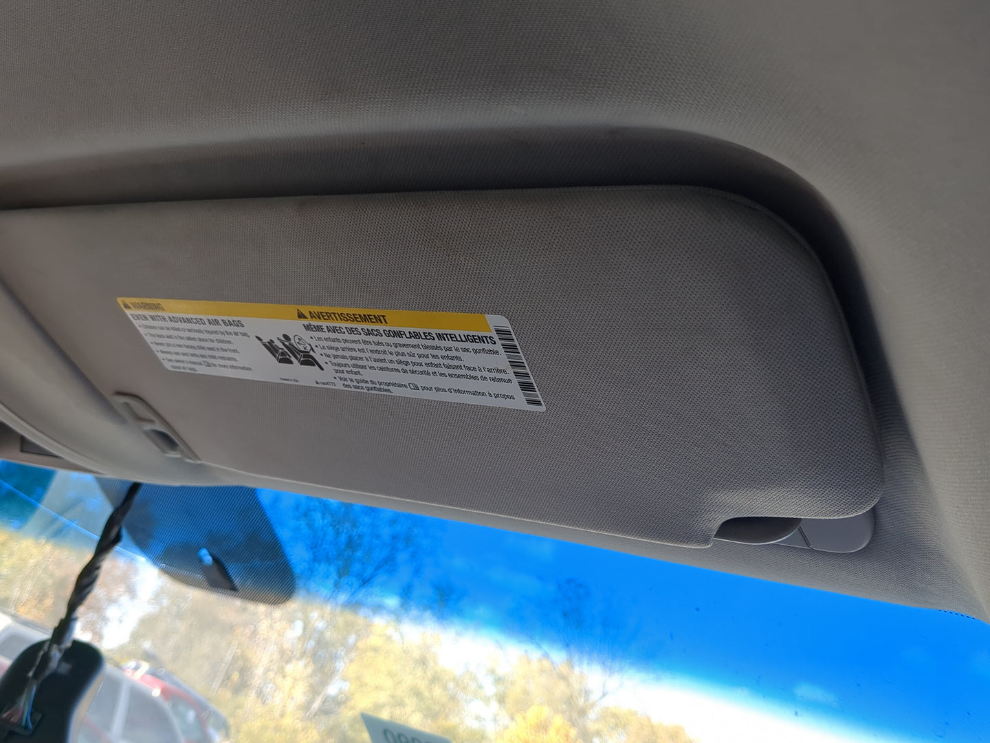 2007-2014 Chevrolet Tahoe Sun Visor Shade Replacement Passenger Right Mirror Fits Fits 2007 2008 2009 2010 2011 2012 2013 20