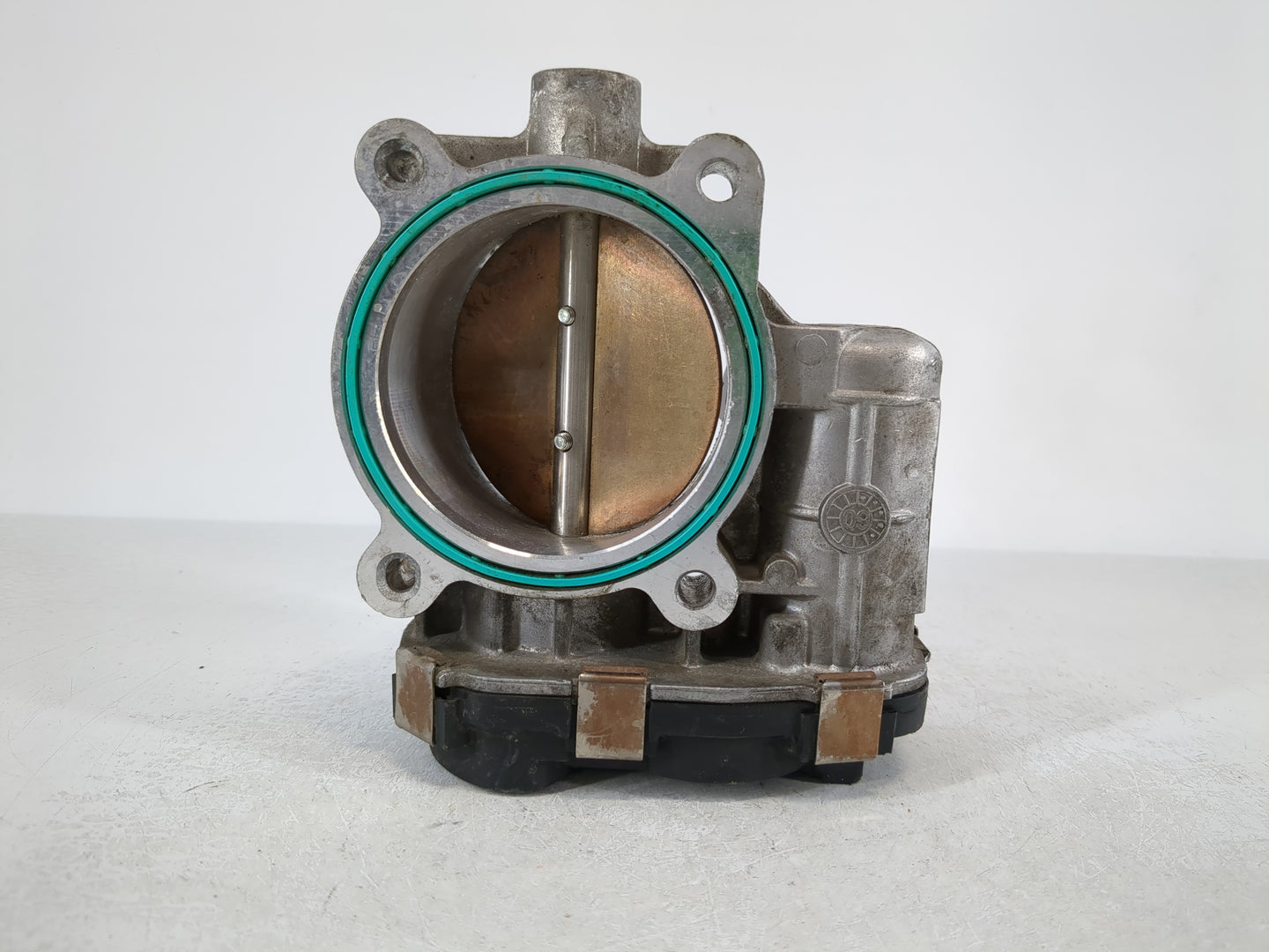 2007-2008 Chevrolet Tahoe Throttle Body P/N:RME72-1C Fits Fits 2006 2007 2008 2009 OEM Used Auto Parts - Oemusedautoparts1.c